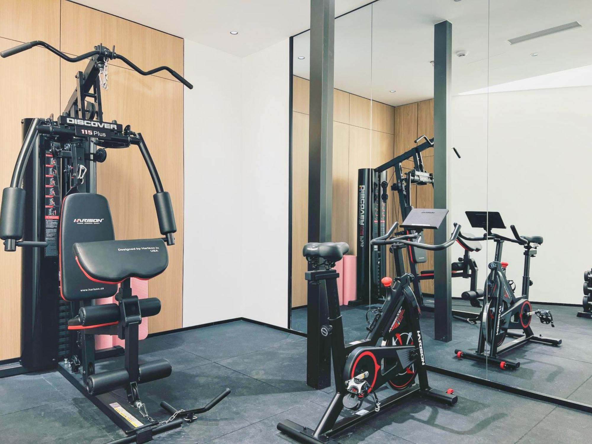 Dayin Garden Hotel -Near People'S Square & Nanjing Road-Large Social Area -Bar -Cafe -Gym -Free Laundry Luggage Storage -24H Front Desk-English Service Σανγκάη Εξωτερικό φωτογραφία