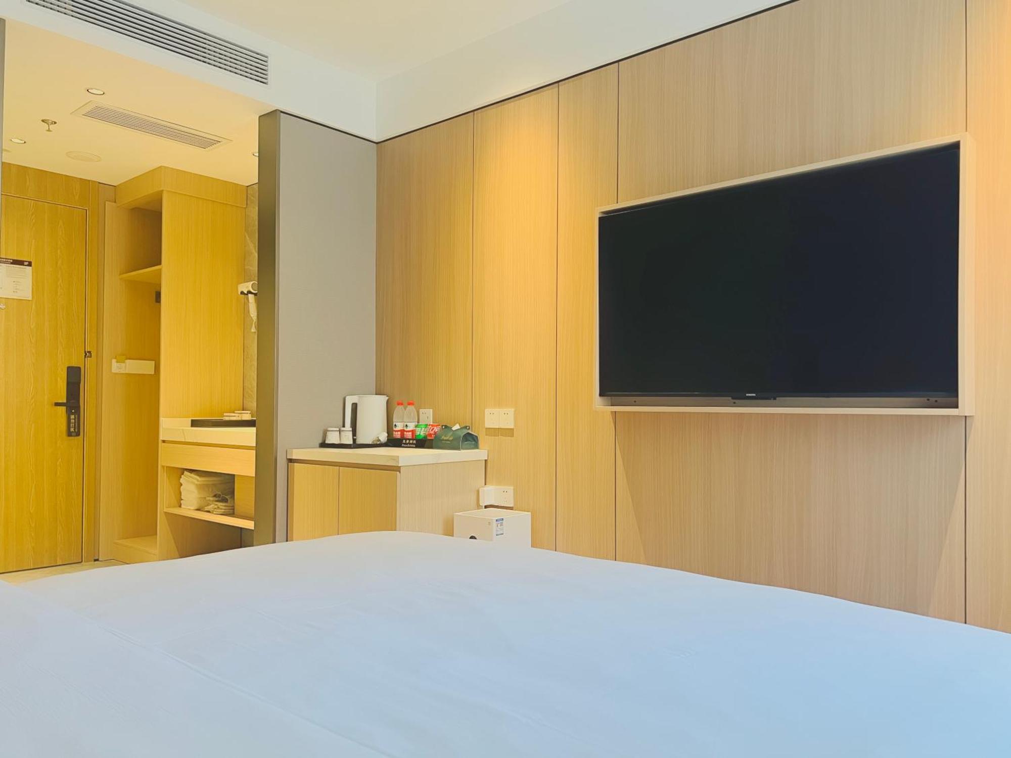 Dayin Garden Hotel -Near People'S Square & Nanjing Road-Large Social Area -Bar -Cafe -Gym -Free Laundry Luggage Storage -24H Front Desk-English Service Σανγκάη Εξωτερικό φωτογραφία