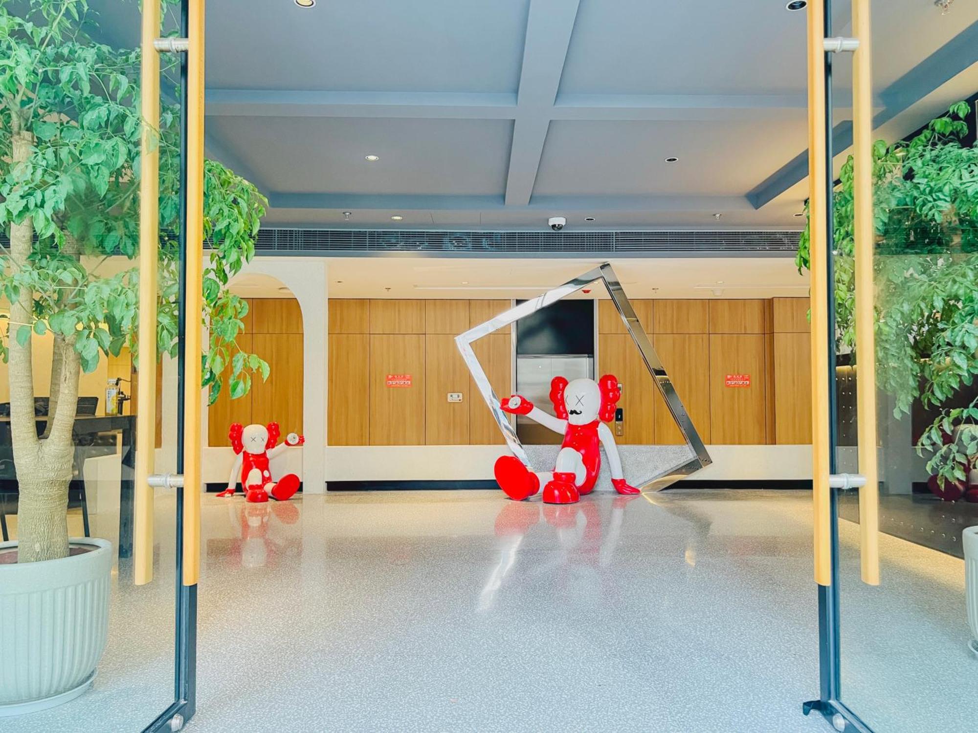 Dayin Garden Hotel -Near People'S Square & Nanjing Road-Large Social Area -Bar -Cafe -Gym -Free Laundry Luggage Storage -24H Front Desk-English Service Σανγκάη Εξωτερικό φωτογραφία