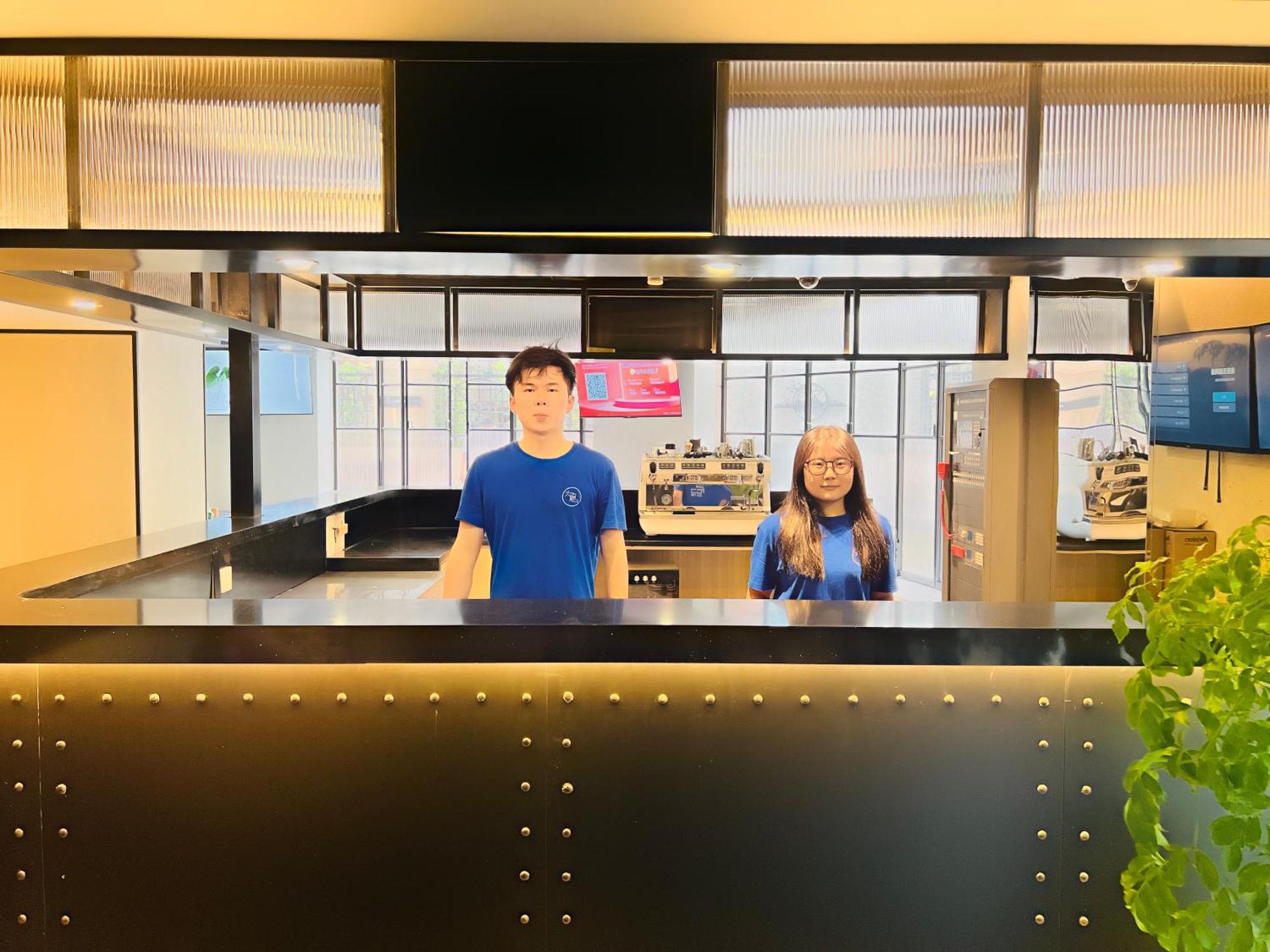 Dayin Garden Hotel -Near People'S Square & Nanjing Road-Large Social Area -Bar -Cafe -Gym -Free Laundry Luggage Storage -24H Front Desk-English Service Σανγκάη Εξωτερικό φωτογραφία