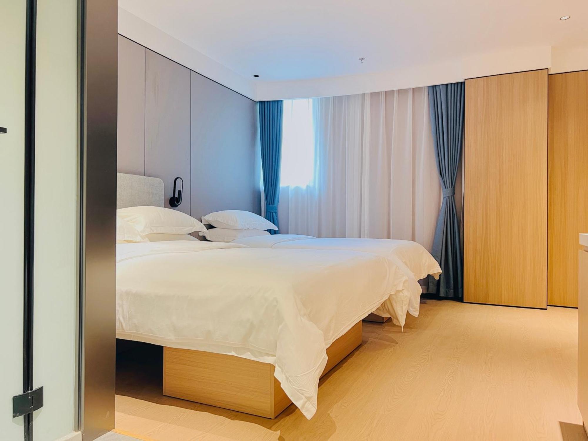 Dayin Garden Hotel -Near People'S Square & Nanjing Road-Large Social Area -Bar -Cafe -Gym -Free Laundry Luggage Storage -24H Front Desk-English Service Σανγκάη Εξωτερικό φωτογραφία