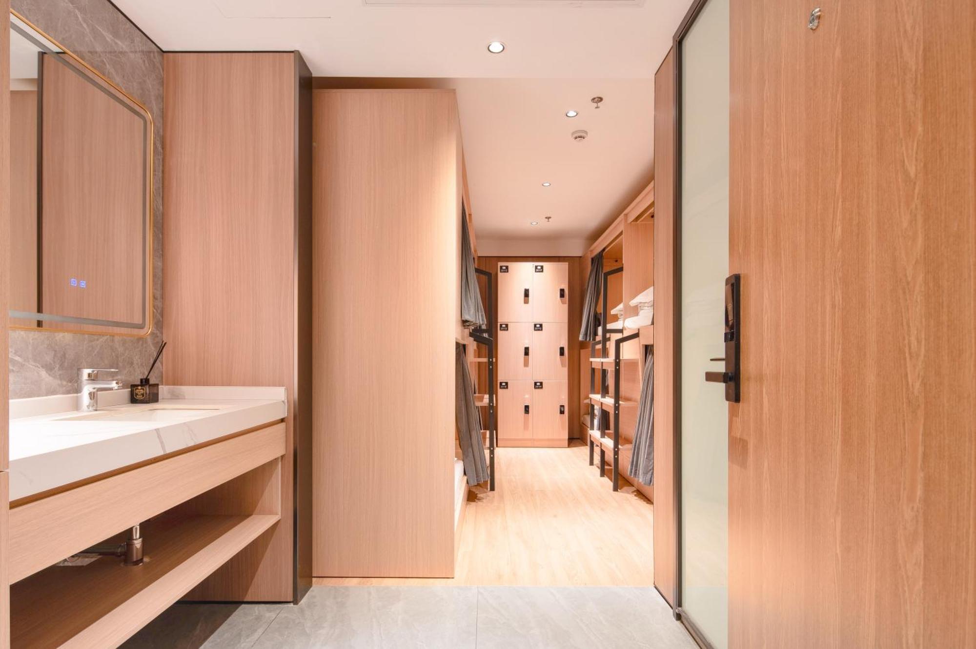 Dayin Garden Hotel -Near People'S Square & Nanjing Road-Large Social Area -Bar -Cafe -Gym -Free Laundry Luggage Storage -24H Front Desk-English Service Σανγκάη Εξωτερικό φωτογραφία